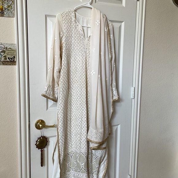 Pakistani and Indian desi outfit - Picture 11 of 11